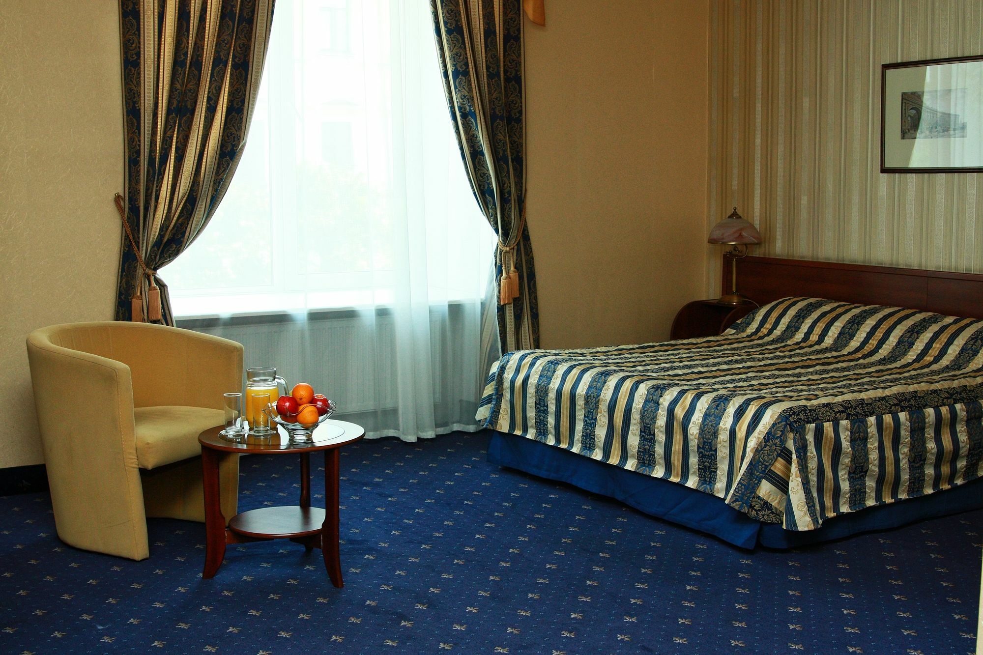 Belvedere Nevsky Business Hotel St Pétersbourg Chambre photo